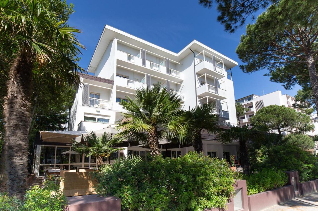 Hotel Parco Milano Marittima Exteriör bild