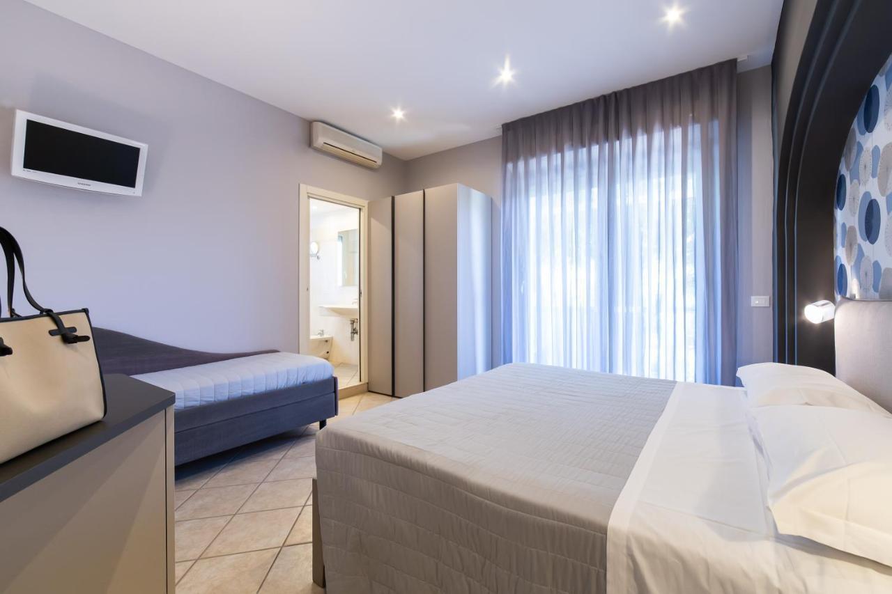 Hotel Parco Milano Marittima Exteriör bild